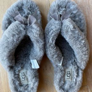 UGG Fluff Flip Flop Slipper